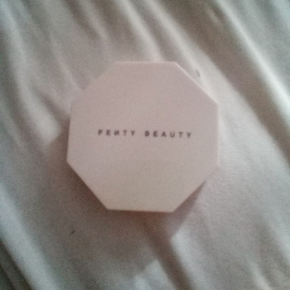 Fenty Beauty Highlighter